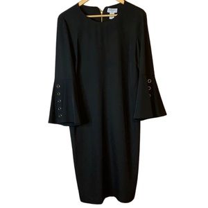 BLACK ‘CARMEN MARC VALVO’ DRESS w/ BELL SLEEVES!!